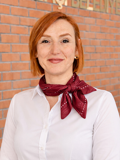 Deniz Arzu YEŞİLYURT